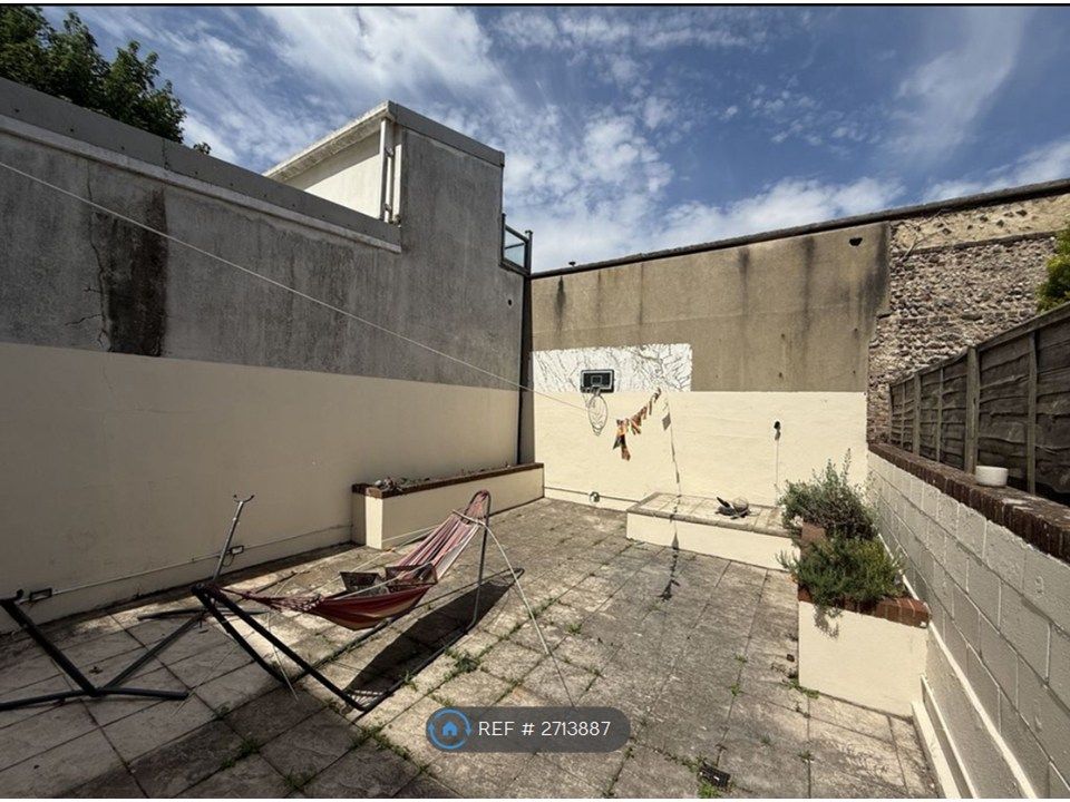 Property photo 3 of 7 Patio Garden