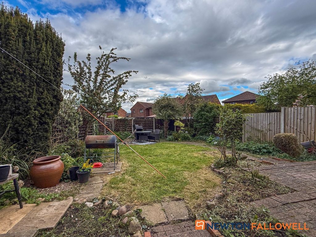 Property photo 3 of 17