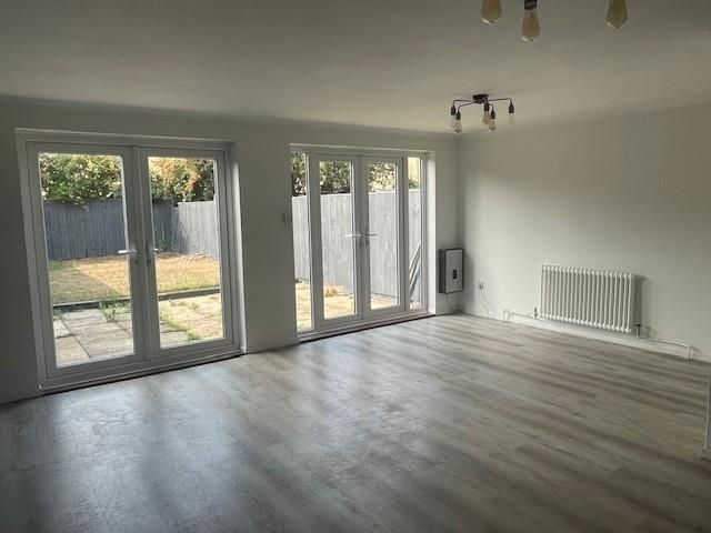Property photo 2 of 16 Reception Room