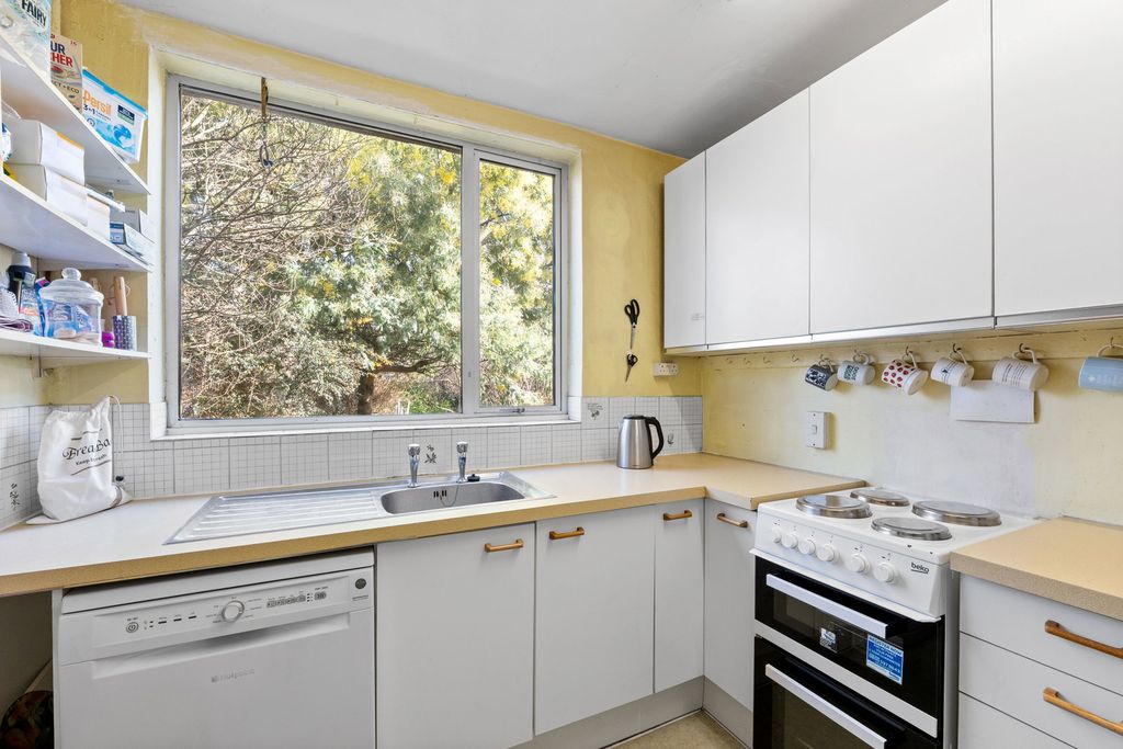 Property photo 3 of 26