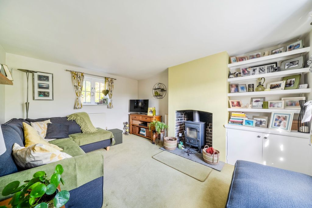 Property photo 3 of 27