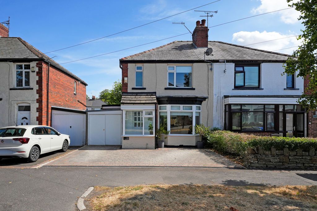 Property photo 1 of 32 External Front