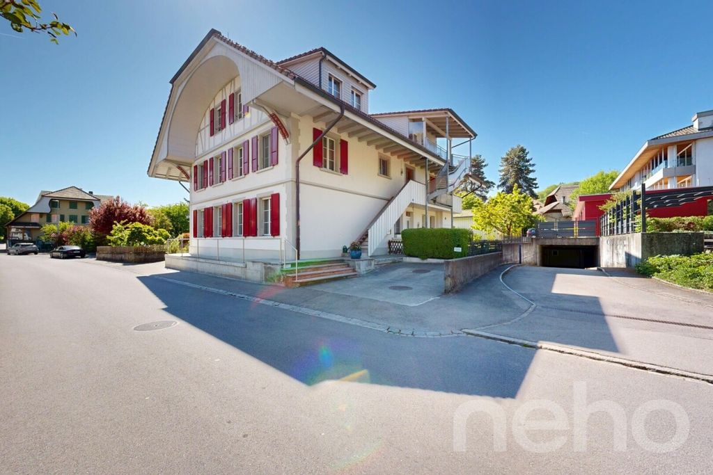 Property photo 3 of 12