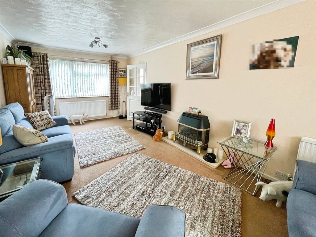 Property photo 3 of 18 Picture No. 19