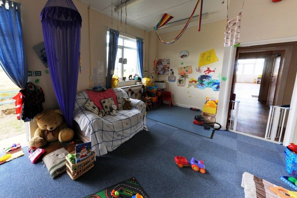 Property photo 3 of 7