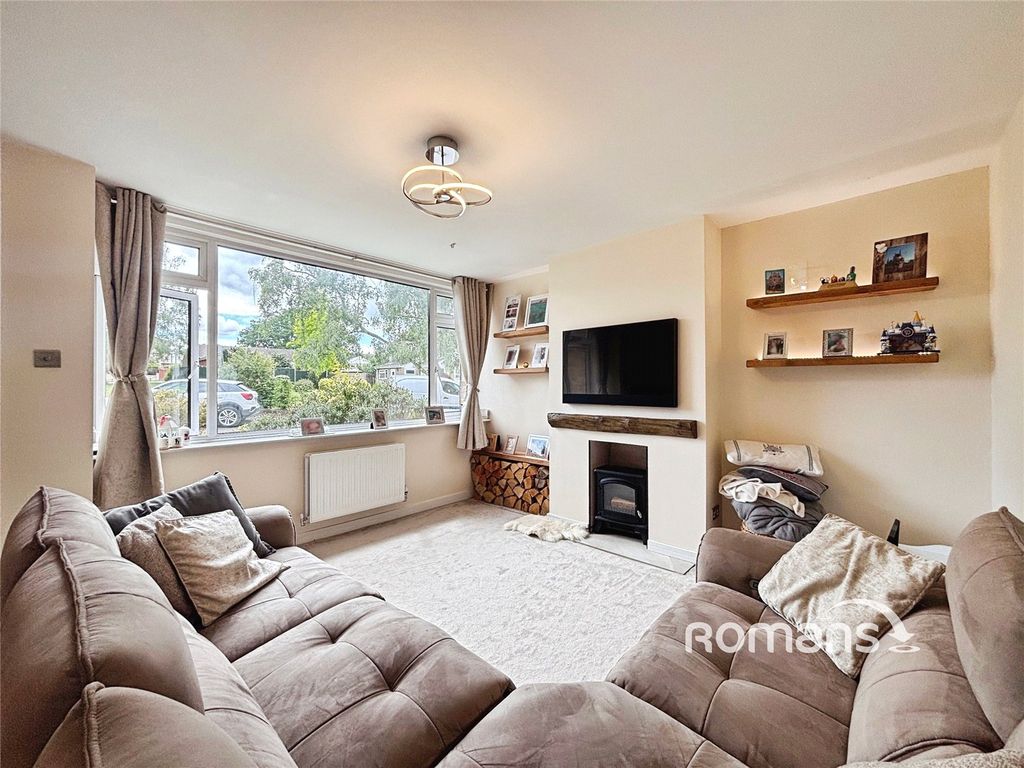 Property photo 3 of 15 Picture No. 12