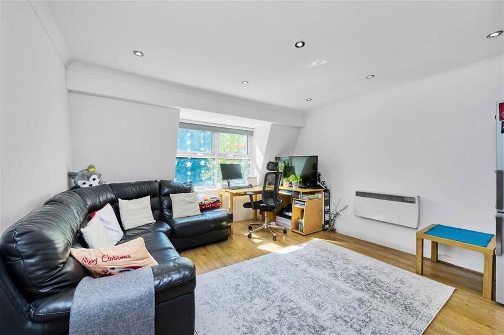 Property photo 2 of 5