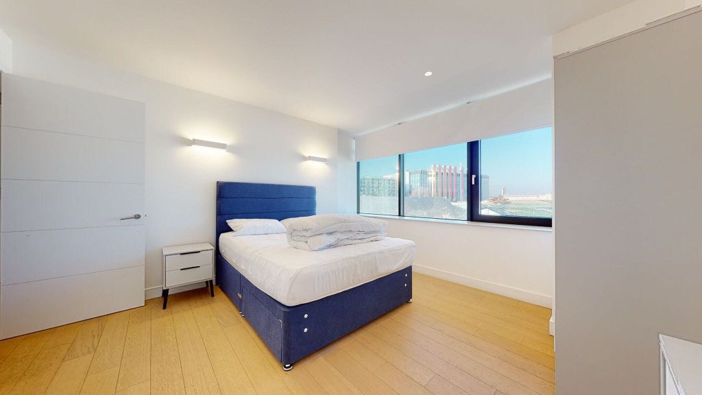 Property photo 3 of 19 Bedroom