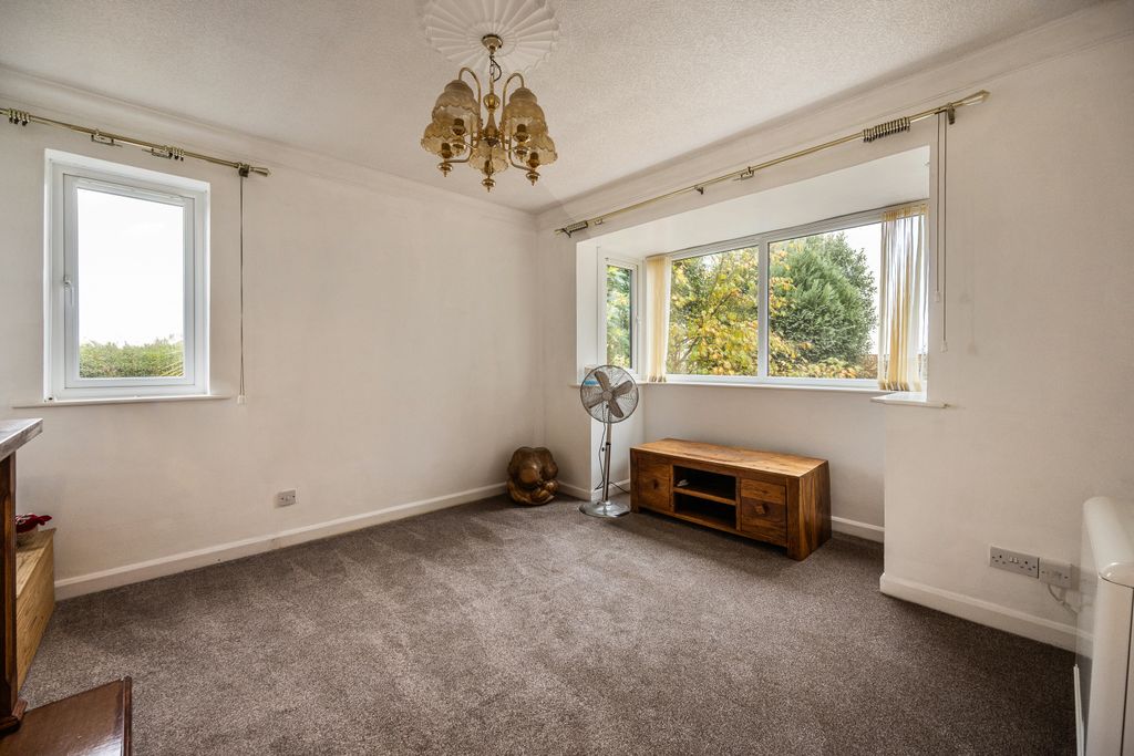 Property photo 3 of 22