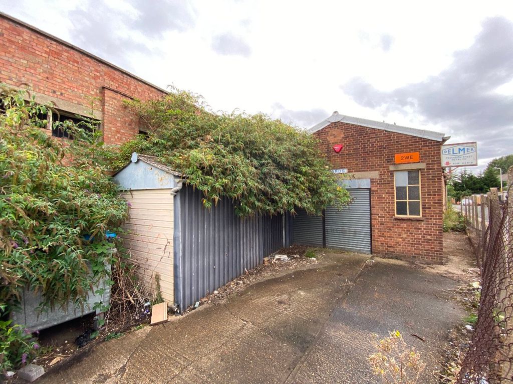 Property photo 1 of 7