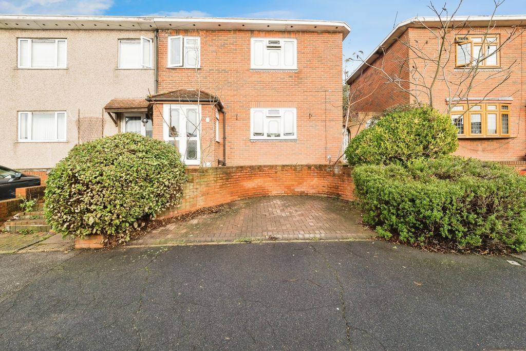 Property photo 1 of 18 Pbox-Img.Jpg