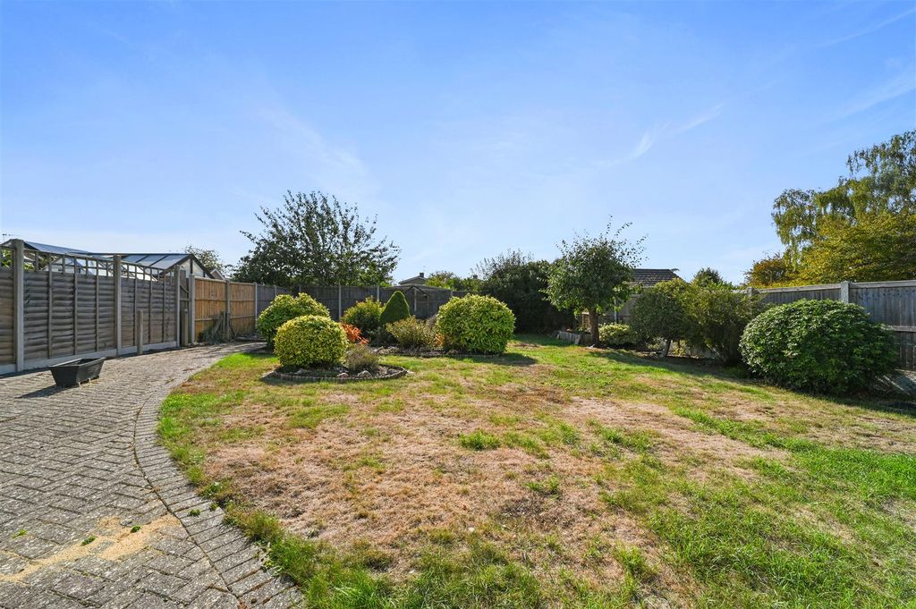 Property photo 2 of 18 Rear Garden