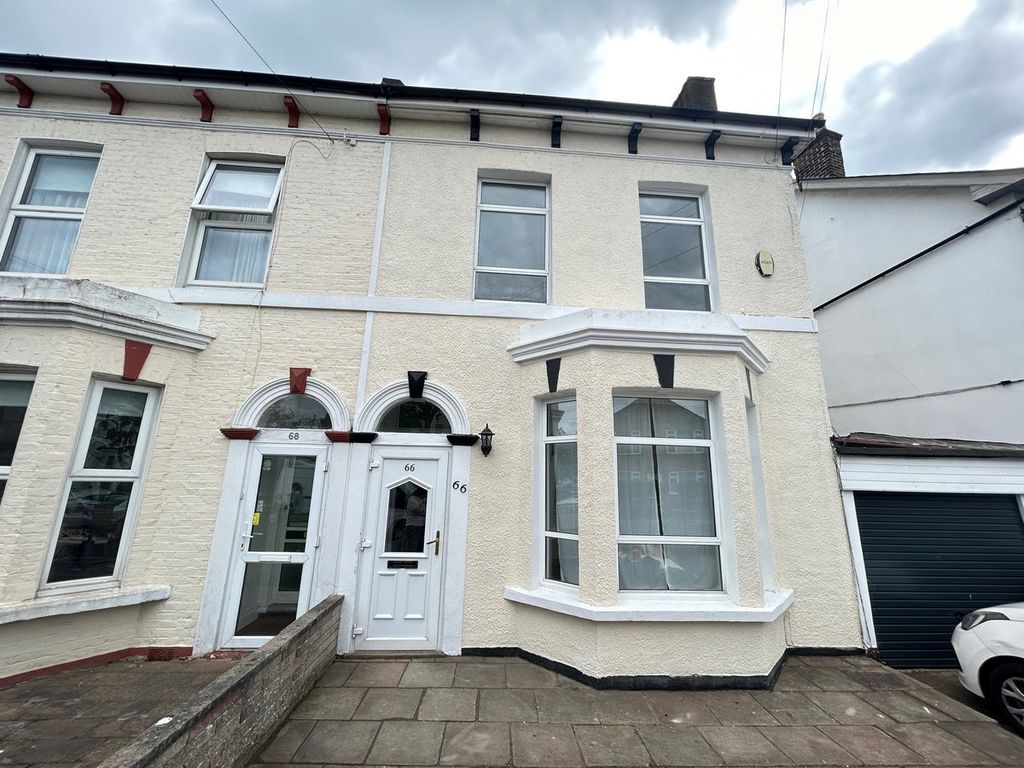Property photo 1 of 19