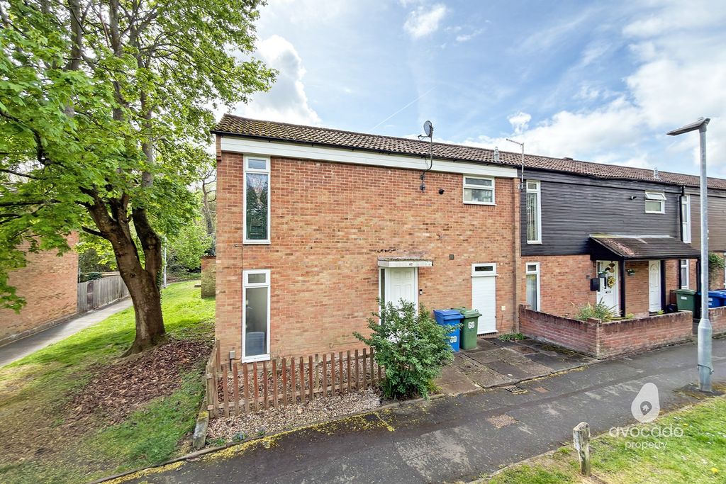 Property photo 1 of 12 4877031