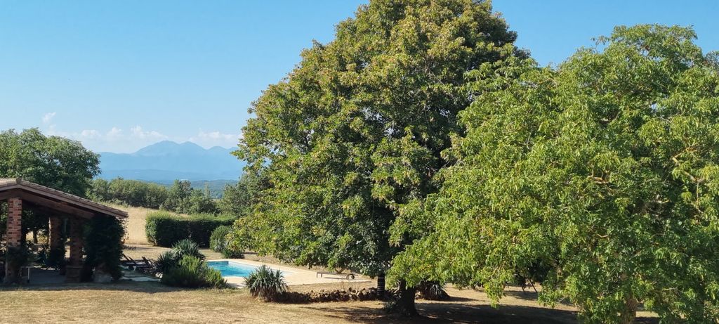 Property photo 2 of 26