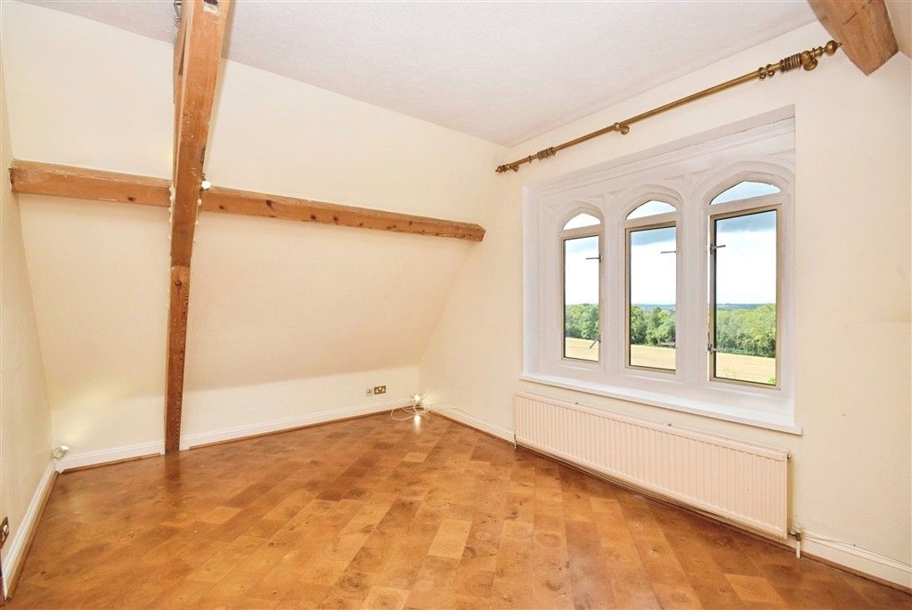 Property photo 2 of 22 Lounge Area