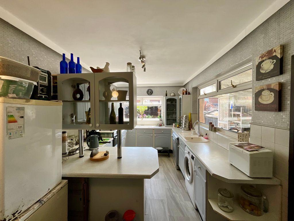 Property photo 3 of 19 Img_0016