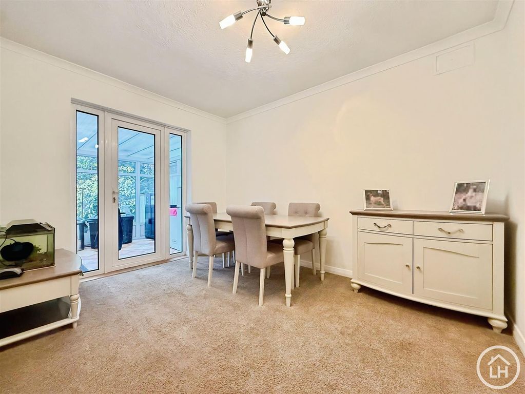 Property photo 3 of 22 Dining Room