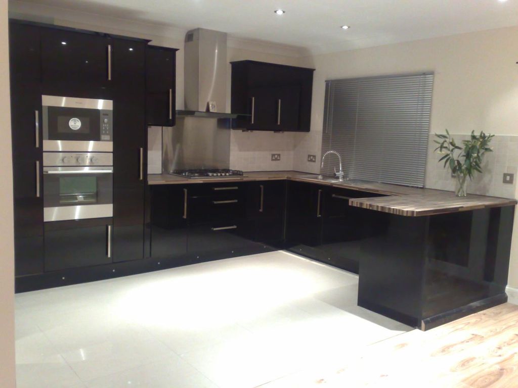 Property photo 2 of 13 07042008180.Jpg