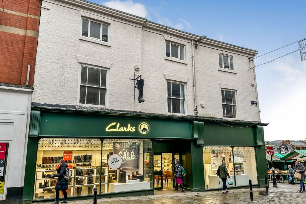 Property photo 1 of 5 1 High Street, Chesterfield, Derbyshire, S40 1Ps