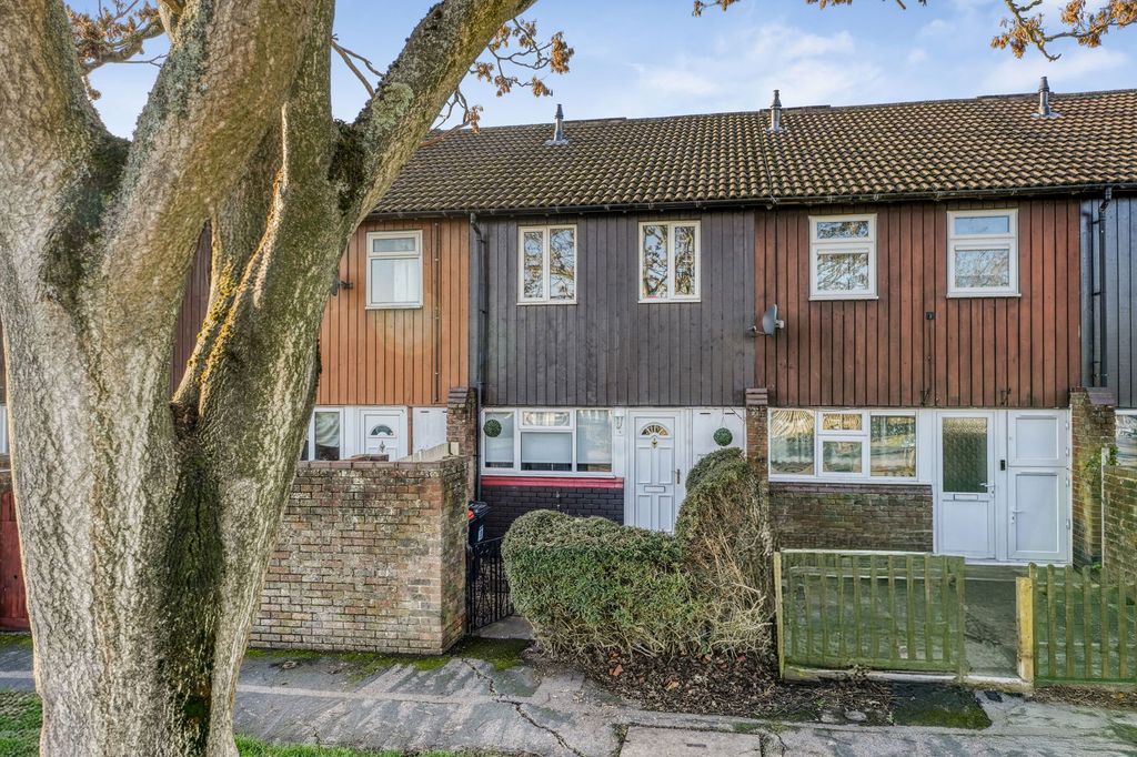 Property photo 1 of 18