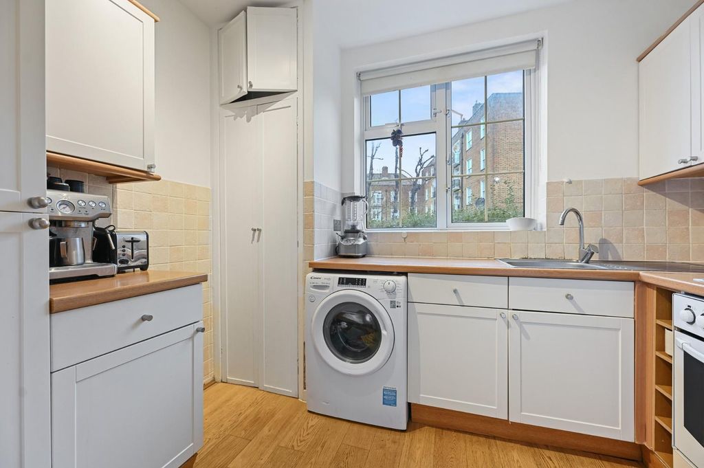 Property photo 3 of 10 Tec - Flat 9, Crowland House - Kitchena3 (1).Jpg