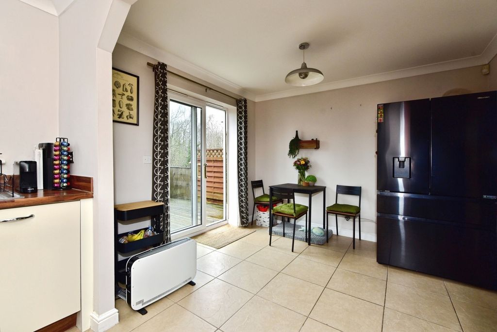 Property photo 2 of 21 Pbox-Img.Jpg