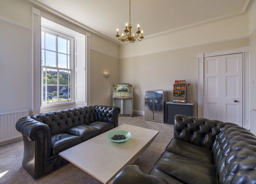 Property photo 2 of 13 Sitting Room