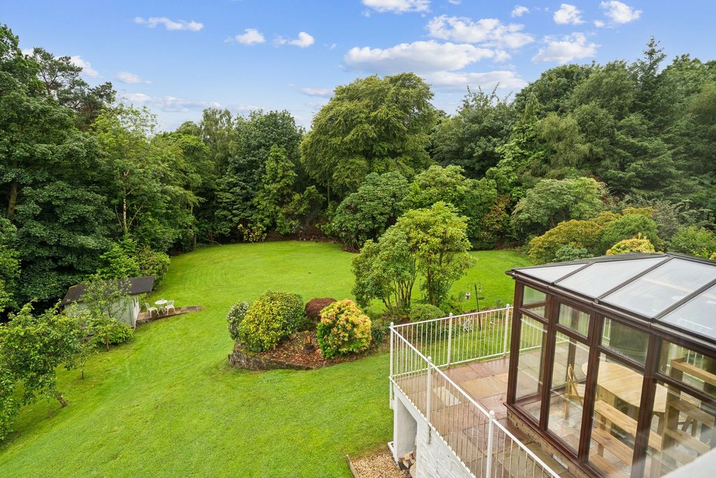Property photo 2 of 42