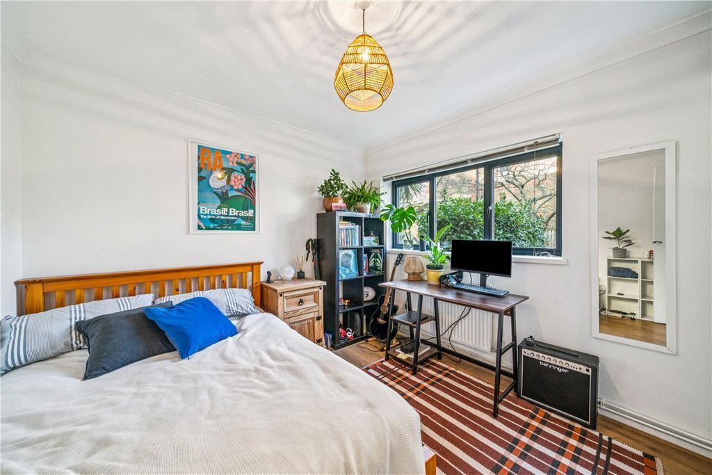 Property photo 3 of 17 Picture No. 14