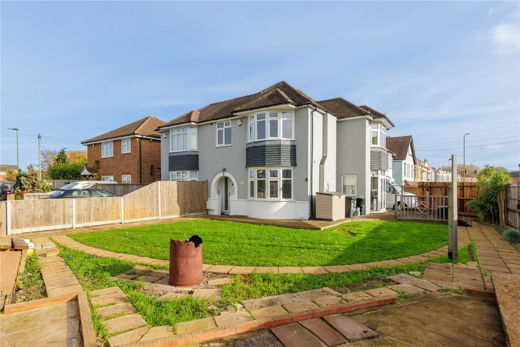 Property photo 2 of 30 Picture No. 03