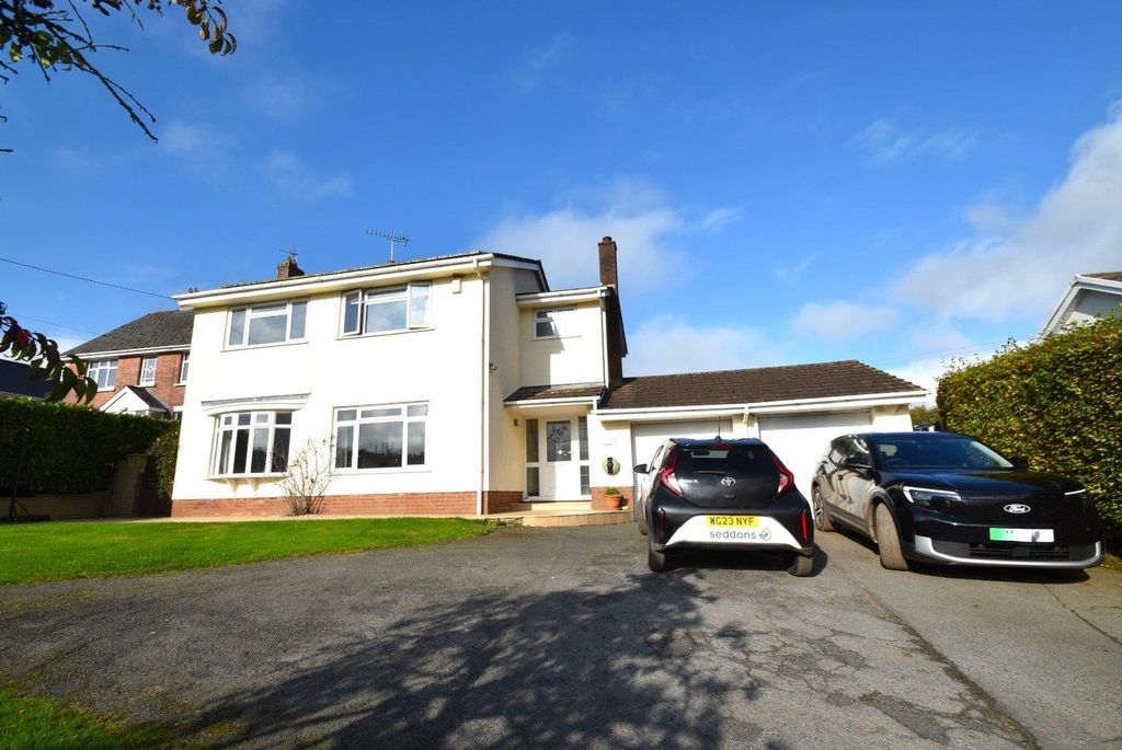 Property photo 1 of 17 Nomansland Seddons