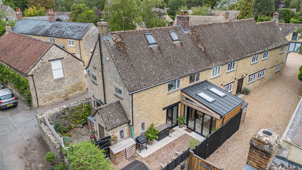 Property photo 1 of 22 Elevated