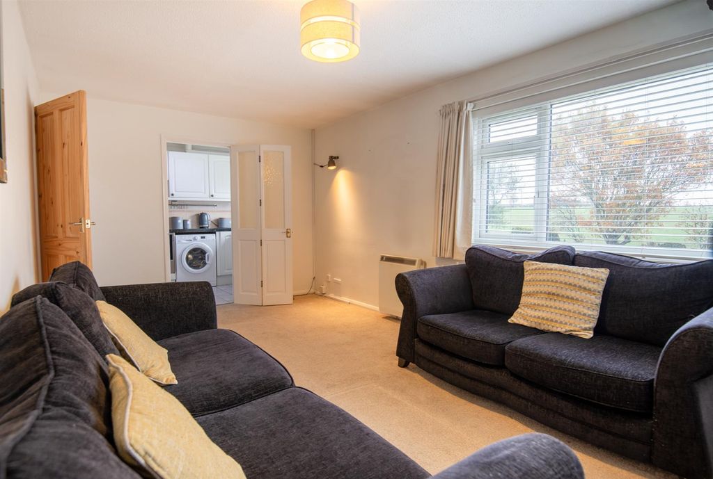 Property photo 3 of 19 Dsc_4036-Hdr.Jpg