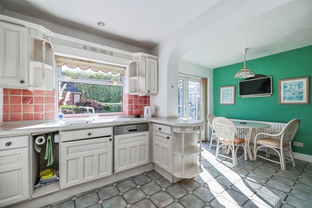 Property photo 3 of 21