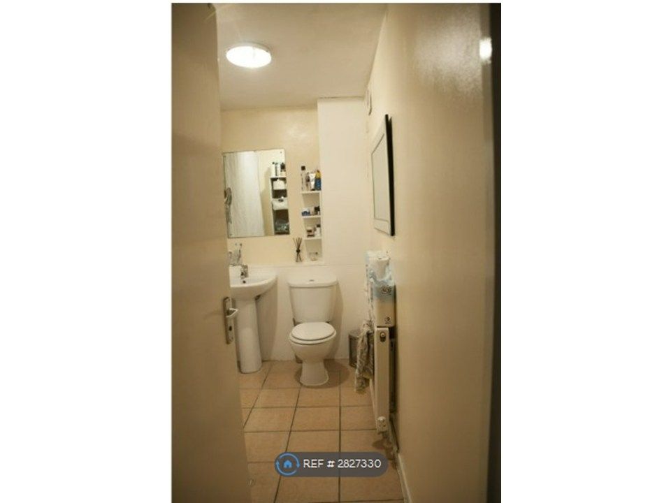 Property photo 3 of 7 Bathroom With Shower Over Bath