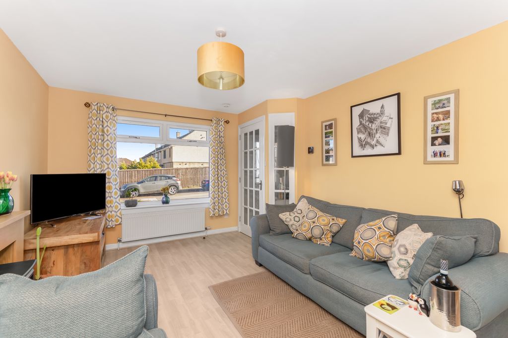 Property photo 2 of 18 Property Image 3