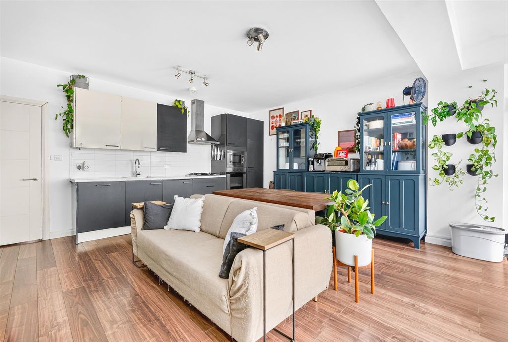 Property photo 2 of 20 17.Jpg