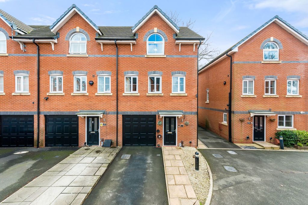 Property photo 1 of 30