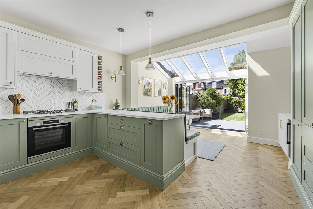 Property photo 1 of 12 Kitchen