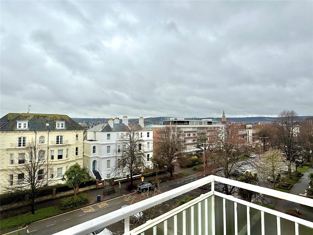 Property photo 3 of 15 Picture No. 01