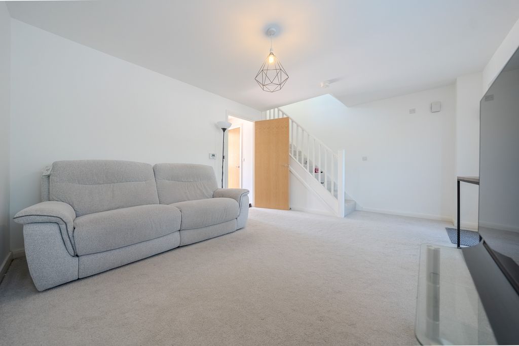 Property photo 2 of 13 Dsc08659-Hdr