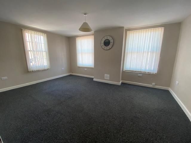 Property photo 2 of 4 14B Lounge.Jpg