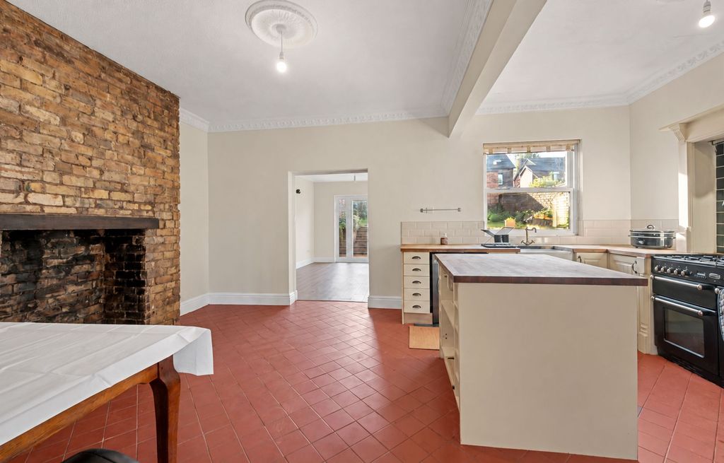Property photo 3 of 30