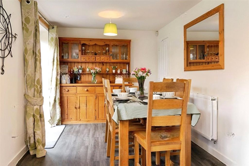 Property photo 2 of 15 Kitchen/Diner