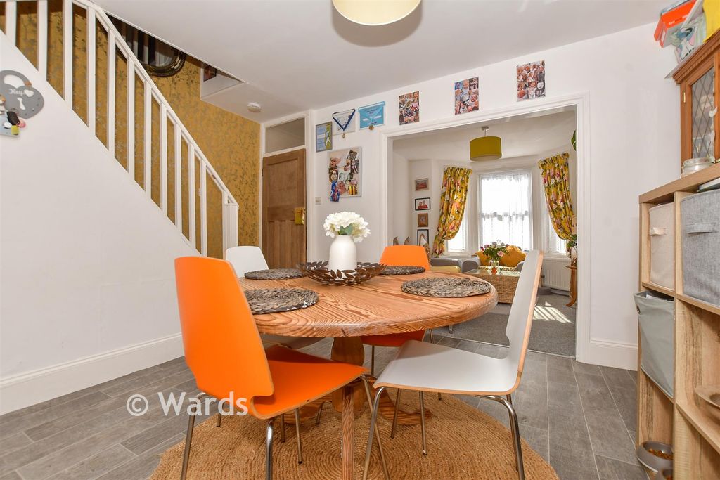 Property photo 3 of 12 Dining Area
