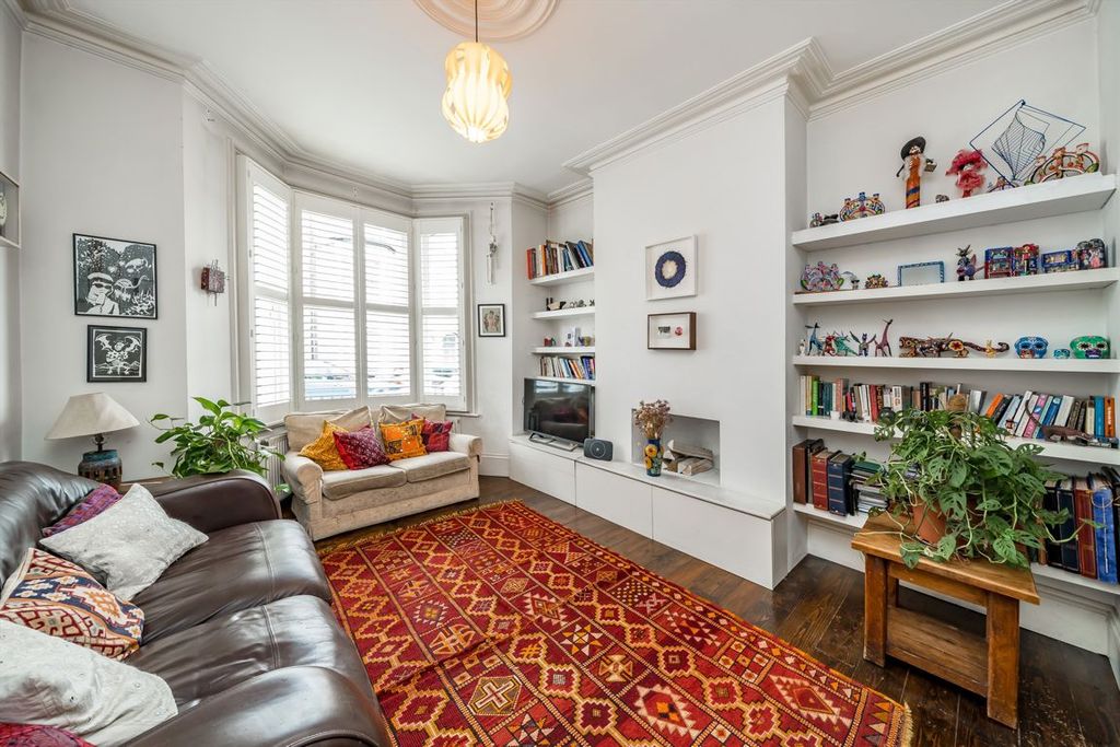 Property photo 2 of 10