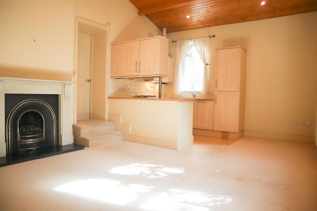 Property photo 2 of 8 Open Plan Living