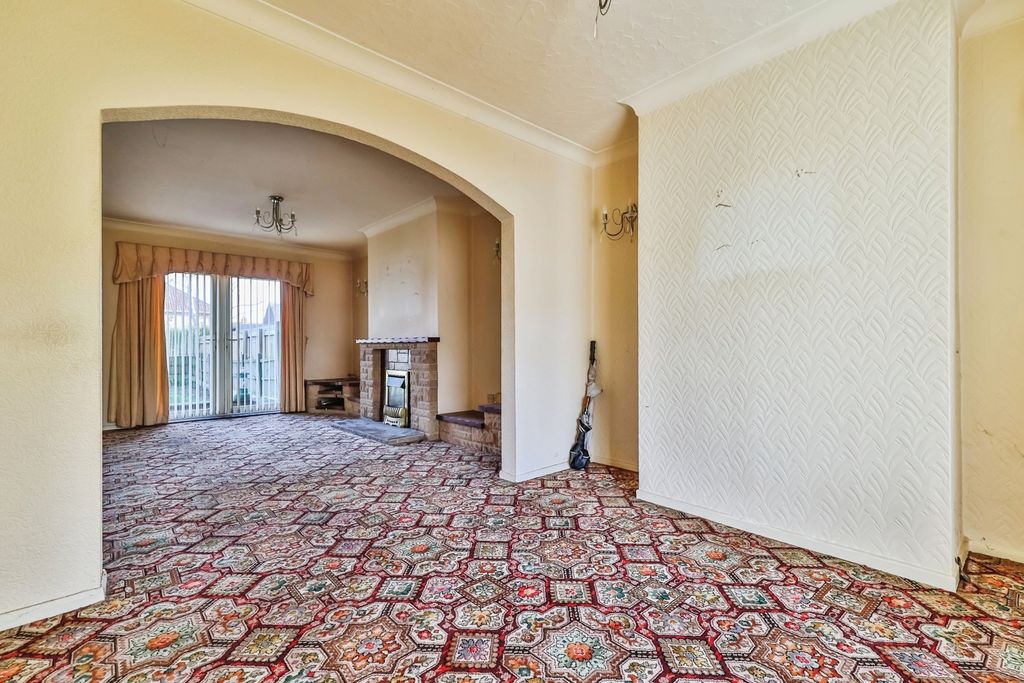 Property photo 3 of 20 Pbox-Img.Jpg