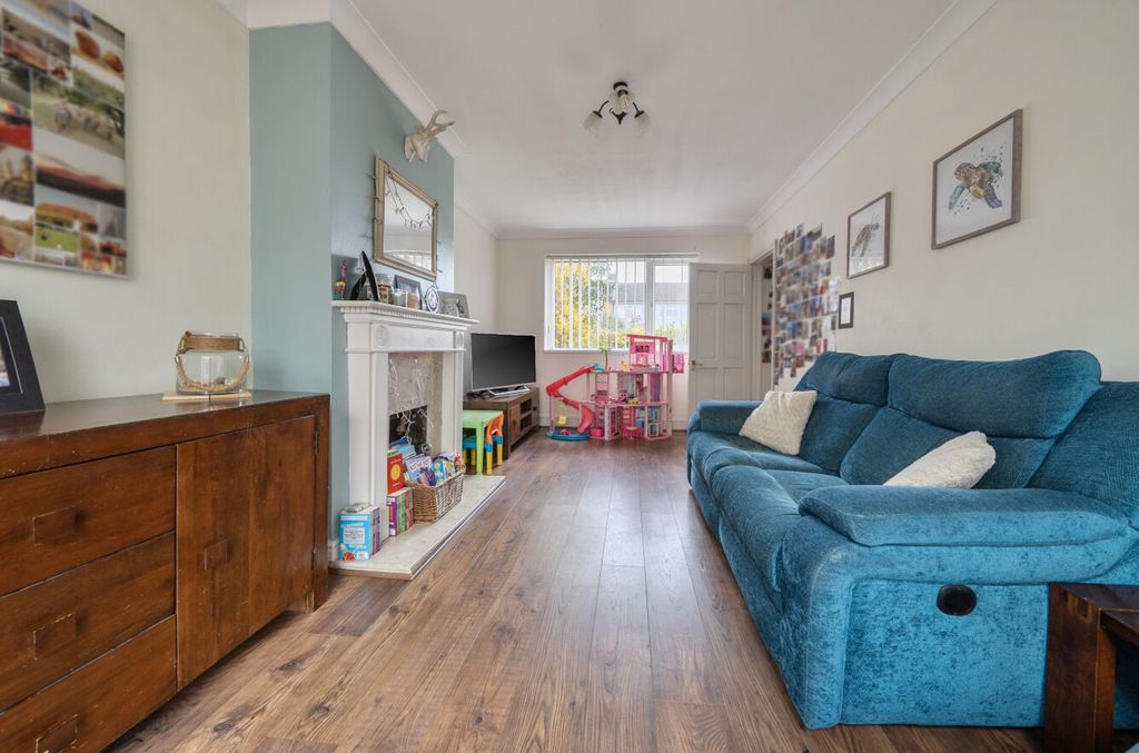 Property photo 1 of 13
